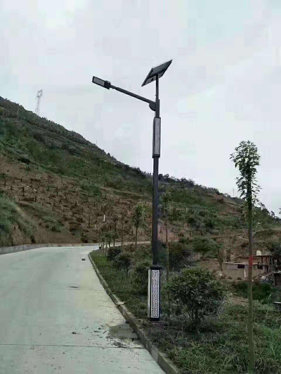深圳仿古太阳能路灯